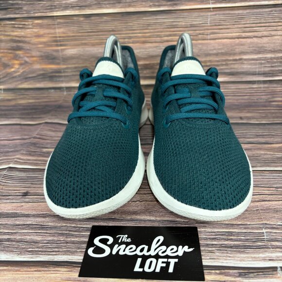 Allbirds Women's Tree Runner's Green Athletic Wool Shoes - Picture 2 of 8